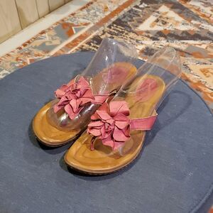 Comfy Pink Flower Merona Sandals Size 10